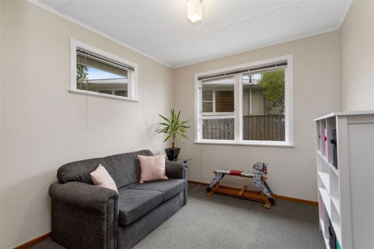 Photo of property in 29 Mark Avenue, Paparangi, Wellington, 6037