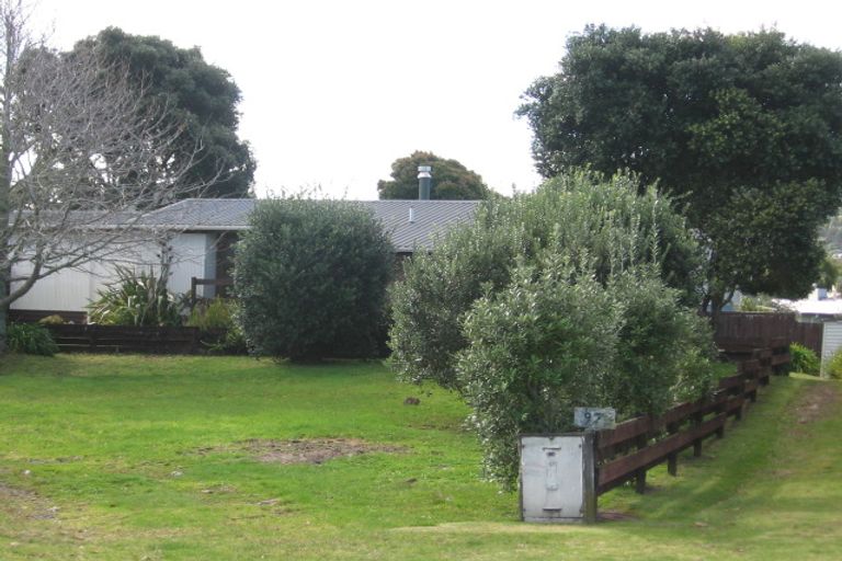 Photo of property in 23 Lowe Park Lane, Pauanui, Hikuai, 3579