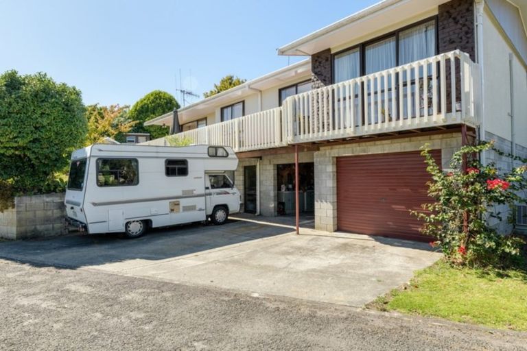 Photo of property in 158 Kingswood Road, Brookfield, Tauranga, 3110