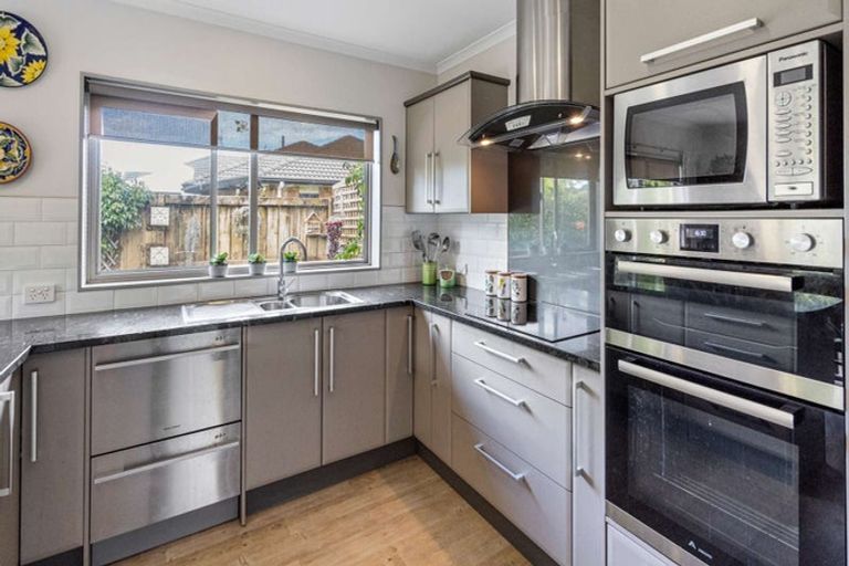 Photo of property in 30 Popata Close, Papamoa Beach, Papamoa, 3118