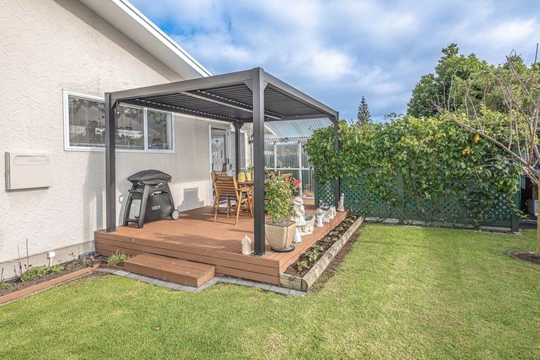 Photo of property in 27 Miro Street, Castlecliff, Whanganui, 4501