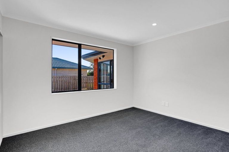 Photo of property in 34 Farnborough Drive, Nawton, Hamilton, 3200
