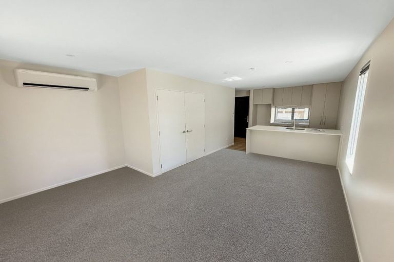 Photo of property in 2/34 Peer Street, Upper Riccarton, Christchurch, 8041