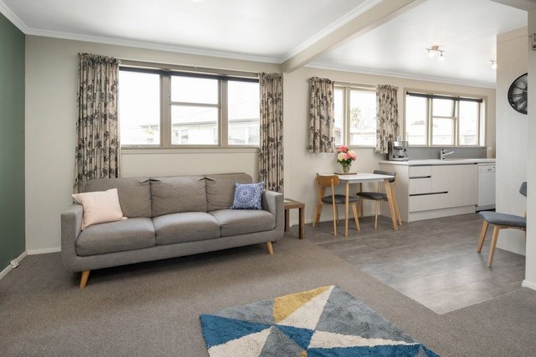 Photo of property in 16 Gill Crescent, Redwoodtown, Blenheim, 7201