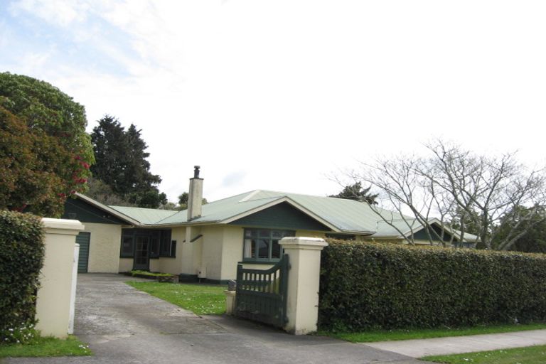 Photo of property in 22 Miro Street, Inglewood, 4330