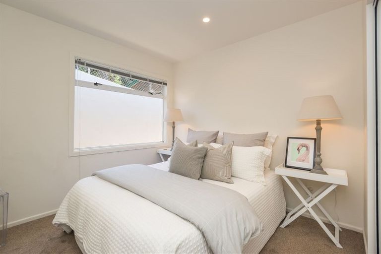 Photo of property in 71 Mount Pleasant Road, Mount Pleasant, Christchurch, 8081