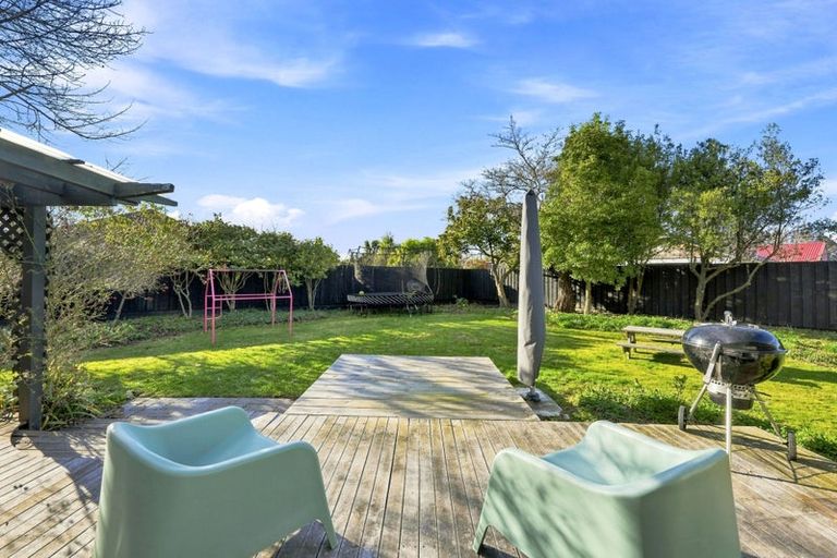Photo of property in 102 Paparoa Street, Papanui, Christchurch, 8053