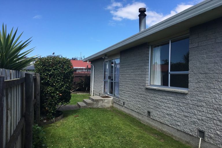 Photo of property in 62 Mackenzie Avenue, Woolston, Christchurch, 8023