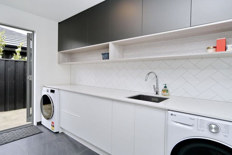 Photo of property in 1 Blue Jacket Drive, Halswell, Christchurch, 8025