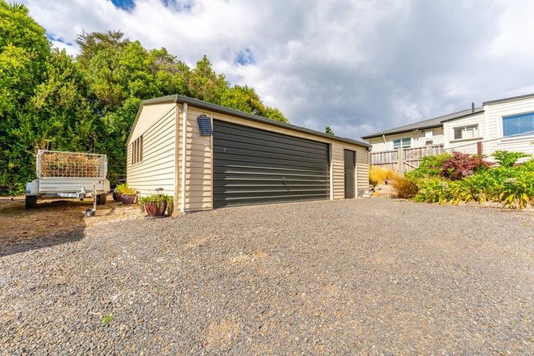 Photo of property in 8 London Street, Hampden, 9410