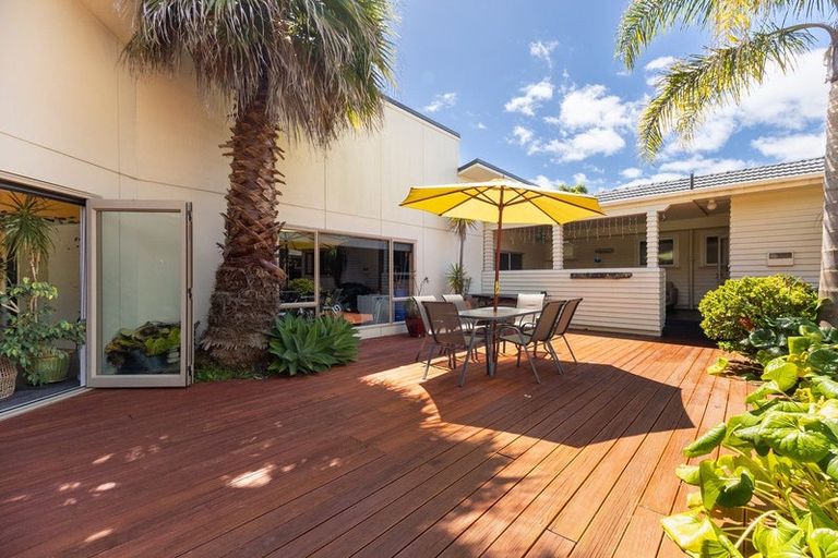 Photo of property in 6 Kohekohe Road, Waikanae, 5036