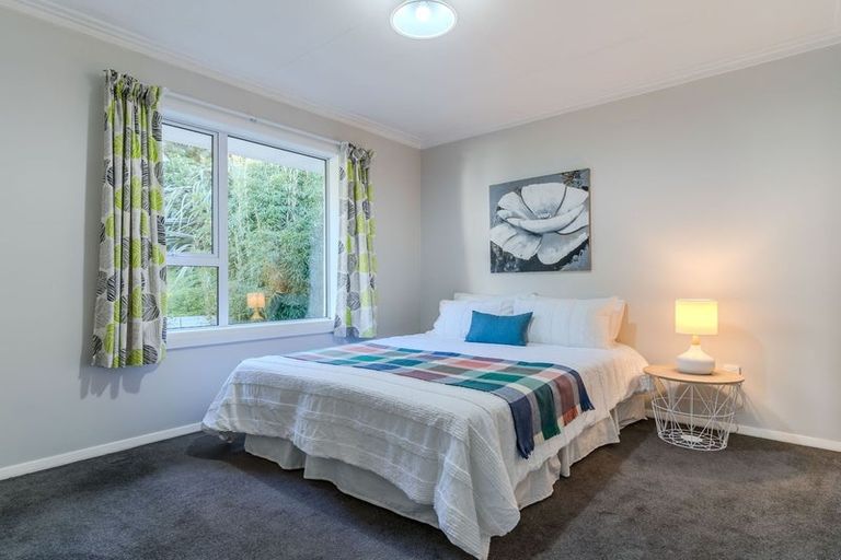Photo of property in 14 Seaview Terrace, Kew, Dunedin, 9012