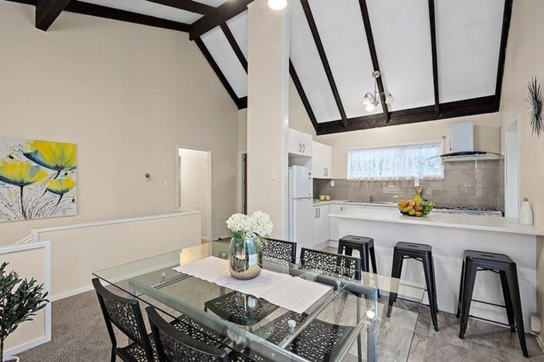 Photo of property in 6 Cyclarama Crescent, Massey, Auckland, 0614