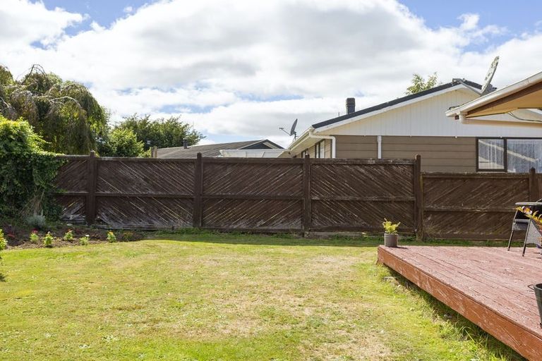 Photo of property in 2/19 Arthur Crescent, Hilltop, Taupo, 3330
