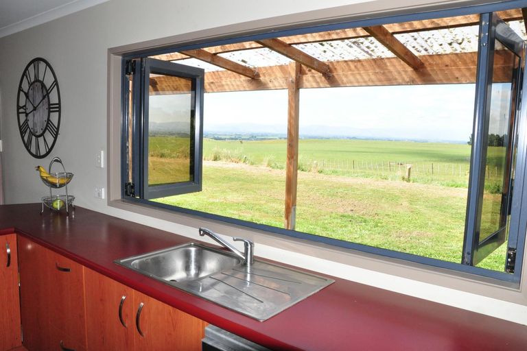 Photo of property in 804 Penny Road, Sanson, Palmerston North, 4479