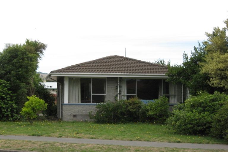 Photo of property in 35 Kawau Crescent, Bromley, Christchurch, 8062