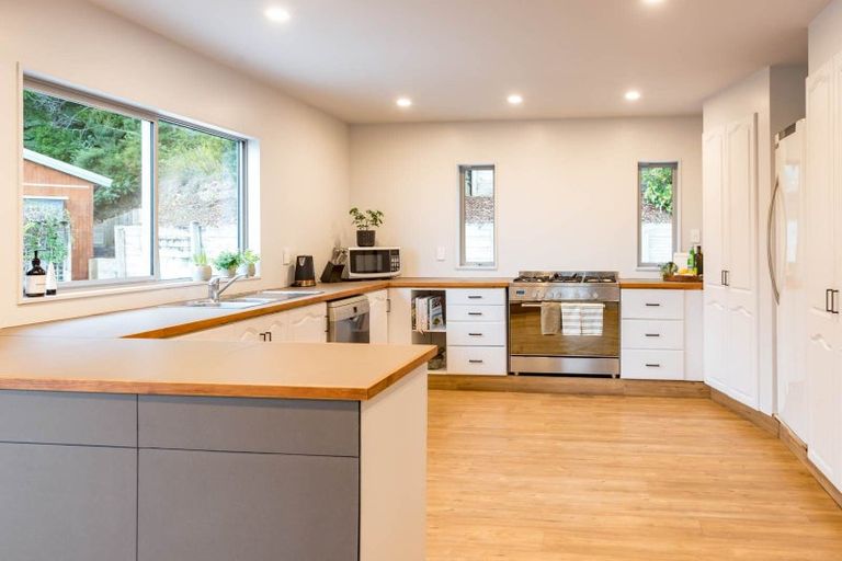 Photo of property in 8 Sullivans Road, Paihia, 0200