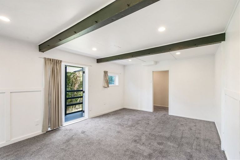 Photo of property in 52 Japonica Drive, Beach Haven, Auckland, 0626