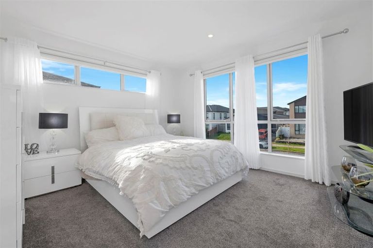 Photo of property in 39 Hikuawa Road, Flat Bush, Auckland, 2019