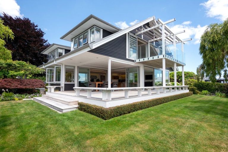 Photo of property in 77 Rainbow Drive, Rainbow Point, Taupo, 3330