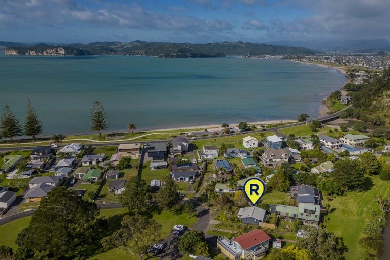 Photo of property in 10a Parkland Place, Whitianga, 3510