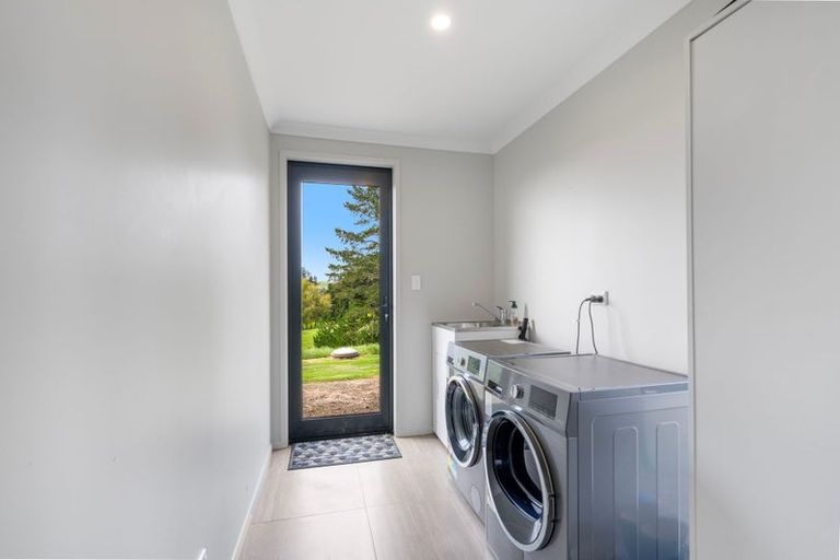 Photo of property in 4 Matahehe Lane, Tinopai, Matakohe, 0593