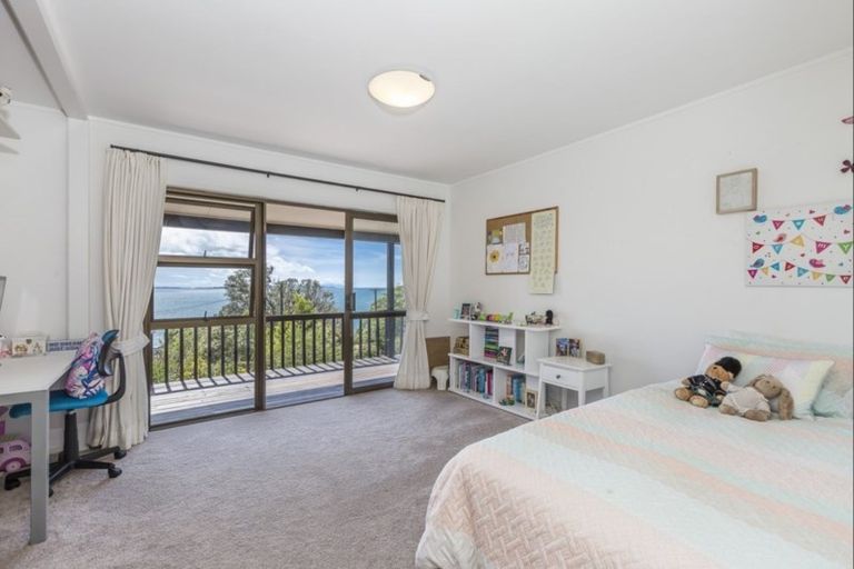 Photo of property in 204 Vipond Road, Stanmore Bay, Whangaparaoa, 0932