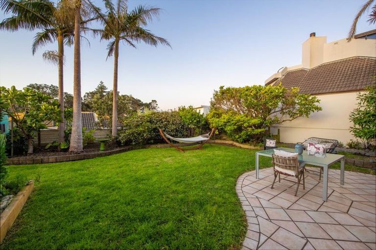 Photo of property in 12 Whitby Crescent, Mairangi Bay, Auckland, 0630