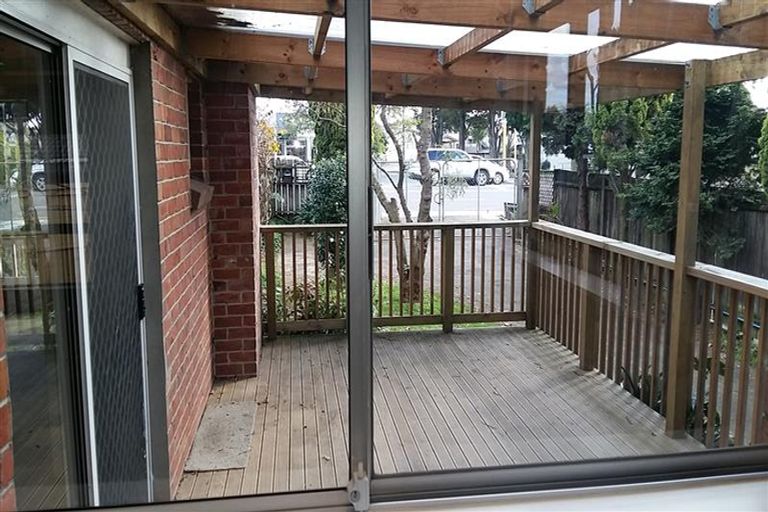 Photo of property in 1/324 Great South Road, Opaheke, Papakura, 2113