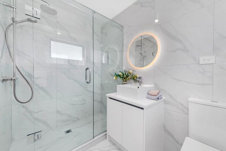 Photo of property in 22a Hearth Street, Flat Bush, 2019