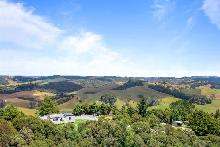 Photo of property in 24 Noakes Hill Road, Puhoi, Silverdale, 0994