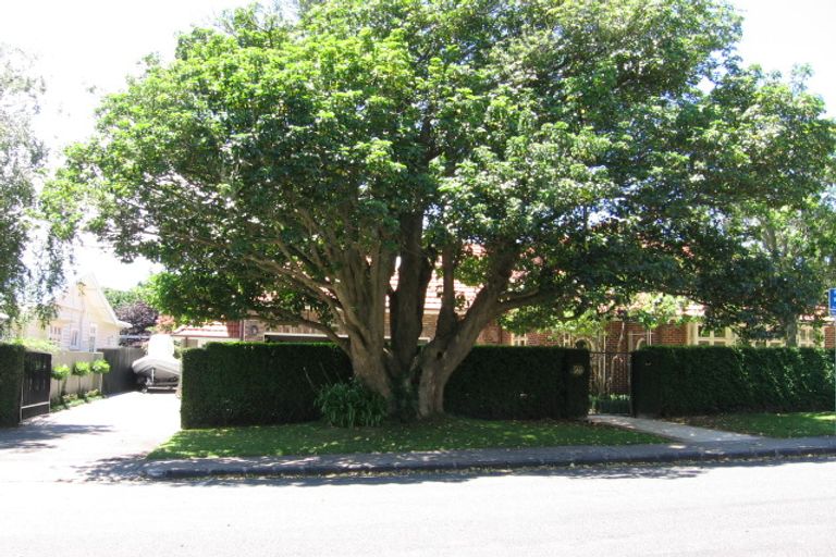 Photo of property in 26 Crescent Road, Parnell, Auckland, 1052