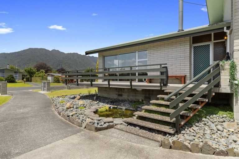 Photo of property in 43 Clarke Avenue, Te Aroha, 3320