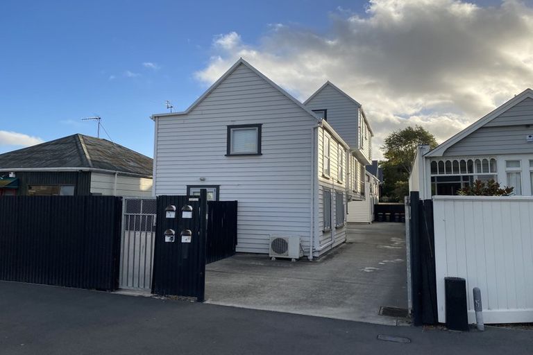 Photo of property in 327 Barbadoes Street, Christchurch Central, Christchurch, 8011