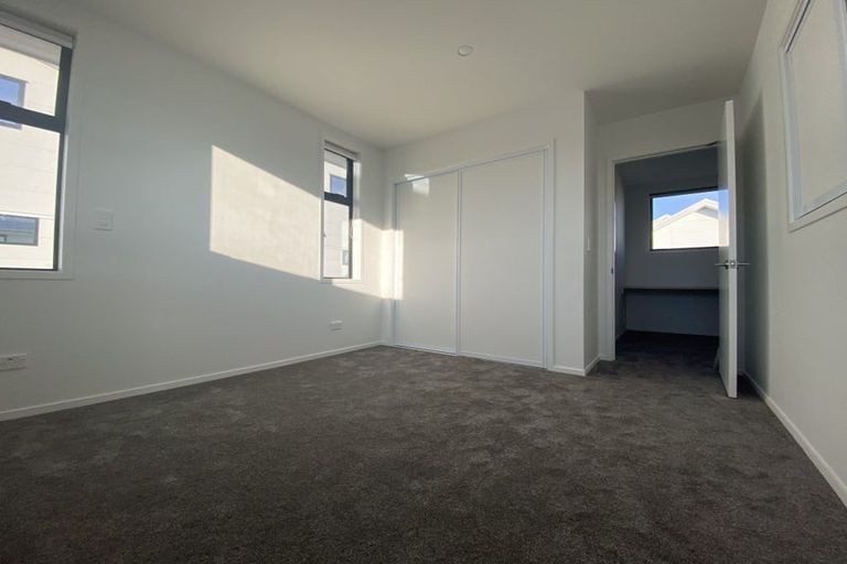 Photo of property in 11/232 Marine Parade, New Brighton, Christchurch, 8061