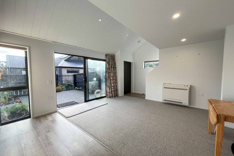 Photo of property in 5/9 Truscotts Road, Heathcote Valley, Christchurch, 8022