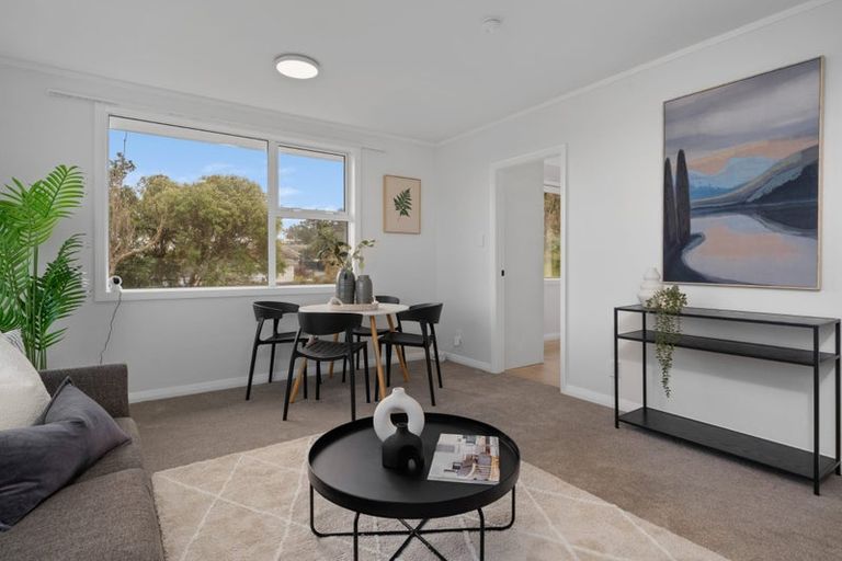 Photo of property in 8 Penguin Grove, Waitangirua, Porirua, 5024