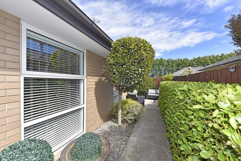 Photo of property in 4/198 Racecourse Road, Sockburn, Christchurch, 8042