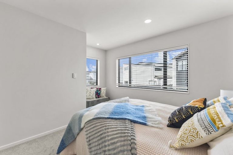 Photo of property in 66 Kano Way, Hobsonville, Auckland, 0616