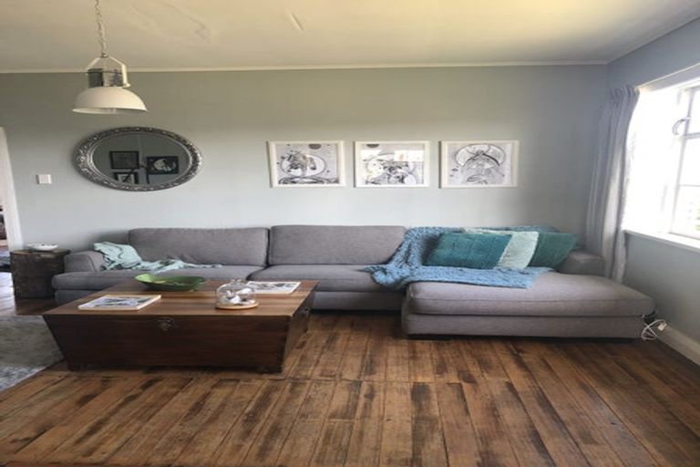 Photo of property in 25 Cobden Street, Westport, 7825