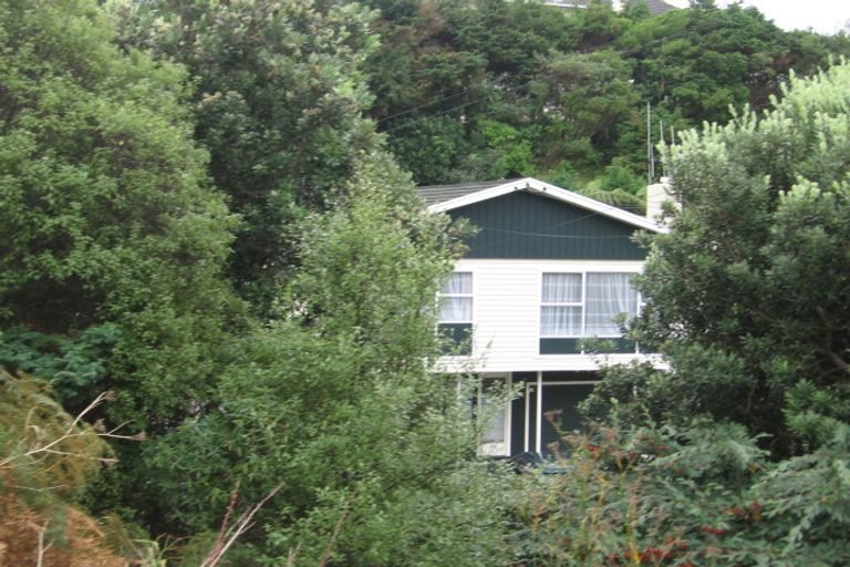 Photo of property in 24 Lyndhurst Road, Tawa, Wellington, 5028