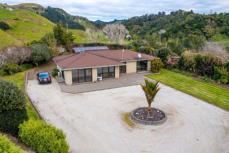Photo of property in 939 Mokau Road, Mimi, Urenui, 4377