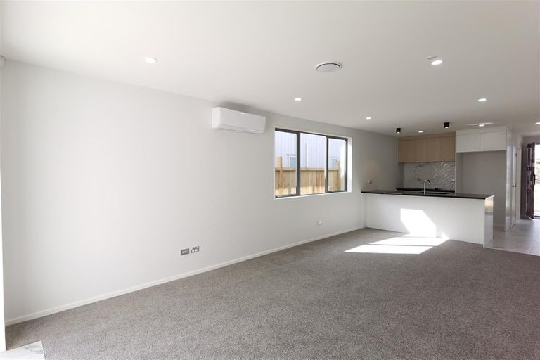 Photo of property in 27 Clayden Shuttleworth Street, Papakura, 2110