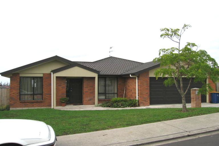 Photo of property in 23 Brittany Drive, Henderson, Auckland, 0612