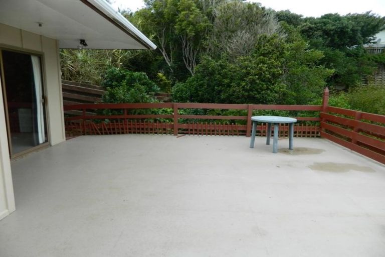 Photo of property in 10 Finn Place, Titahi Bay, Porirua, 5022