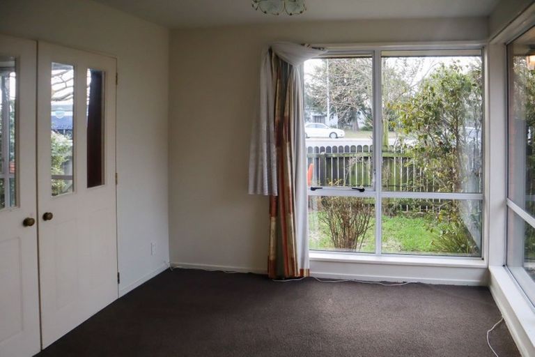 Photo of property in 4 Travis Road, Burwood, Christchurch, 8083