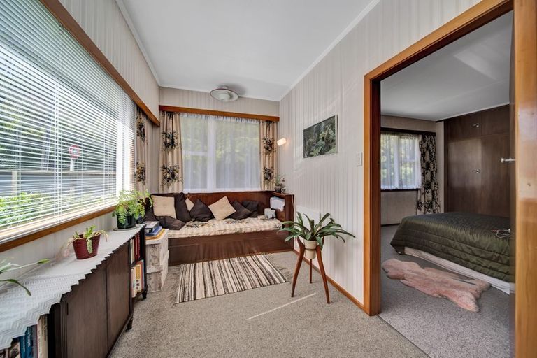 Photo of property in 1 High Road, Hawera, 4610