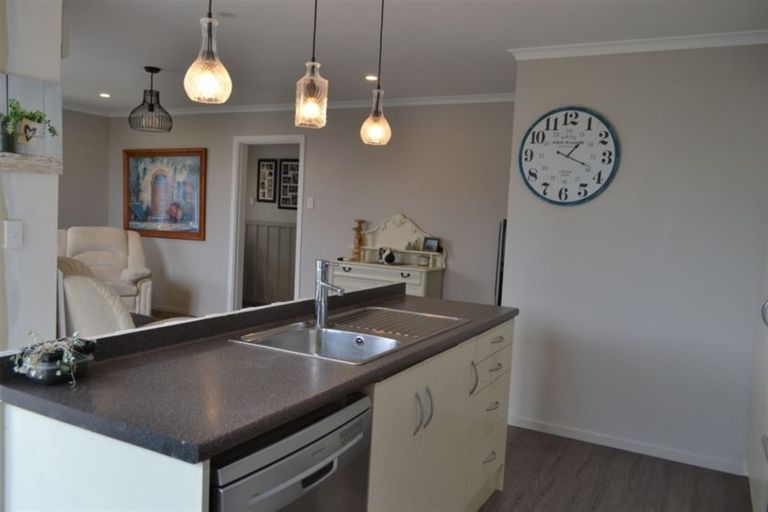 Photo of property in 17 Williams Street, Kaiapoi, 7630