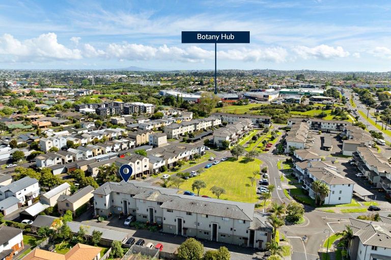 Photo of property in 2/29 Haven Drive, East Tamaki, Auckland, 2013