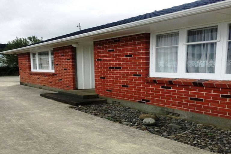 Photo of property in 3/5 Ruahine Street, Trentham, Upper Hutt, 5018
